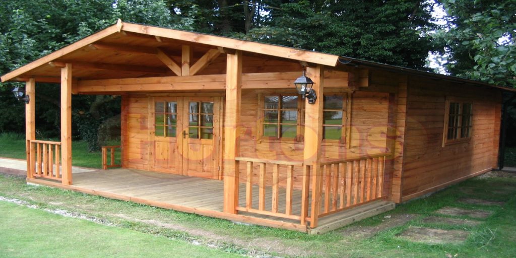5m x 5m log cabin with large veranda