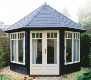 Lugarde octagonal summerhouse