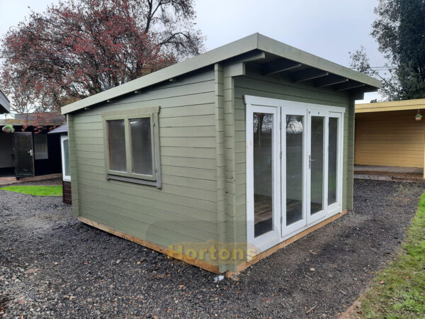 4x4m log cabin summerhouse in display centre