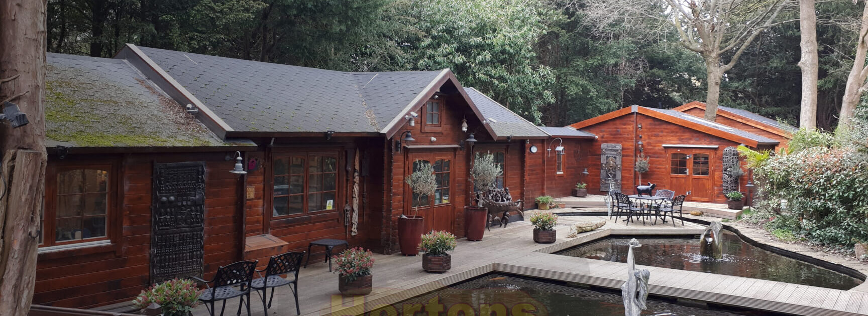 Log cabin complex