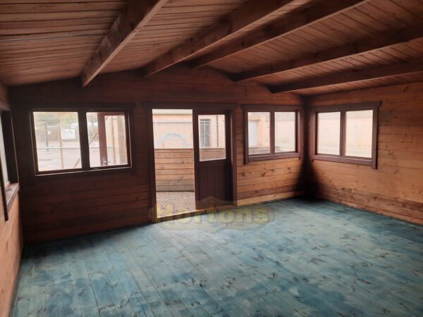 5.5x5.5m garden room internal - windows and doors