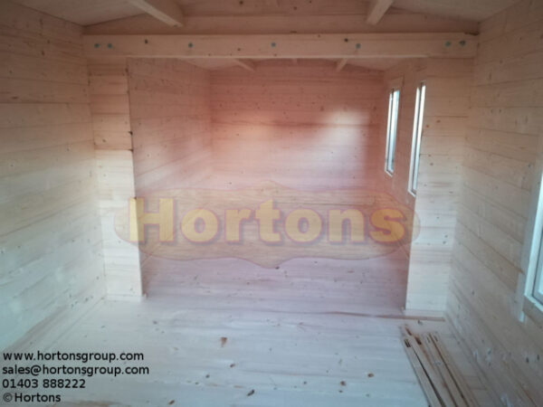 3m x 7m log cabin internal archway
