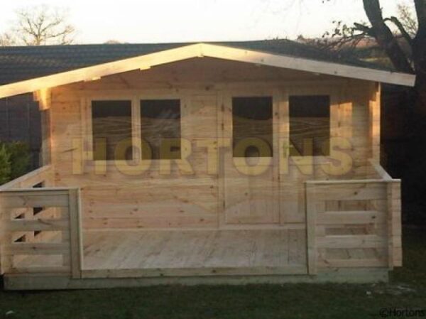 4.5m x 3m log cabin installed