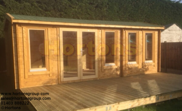 7.5 x 3.5m log cabin with decking
