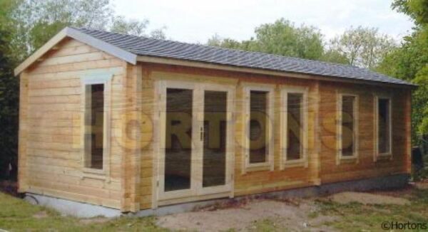 8.5x3.5m log cabin installed on concrete base