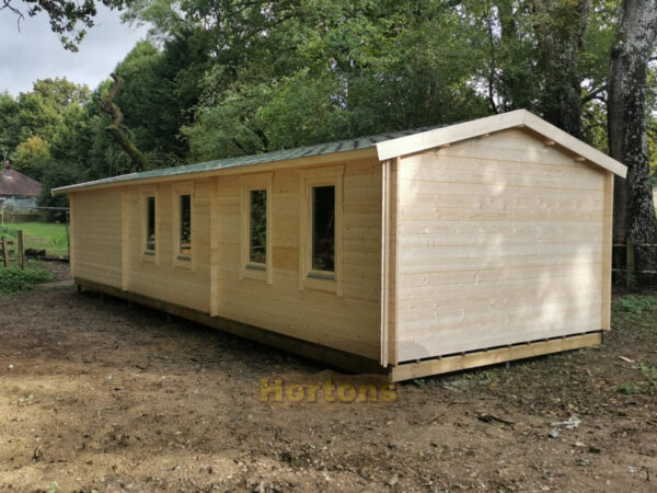 4x12m log cabin rear and side view